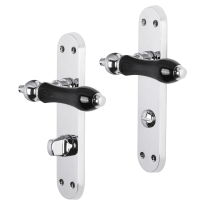 Impresso Bracknell deurkruk op schild met schroeven afgerond 225x41x10mm WC63/8 Chroom