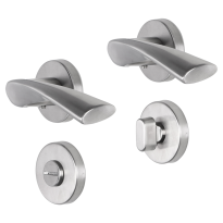 Impresso Wigston deurkruk op rozet 53x9mm RVS geborsteld met toiletgarnituur