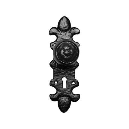 KP1212 knop 50mm op schild 203x63mm BB56 draaibaar smeedijzer