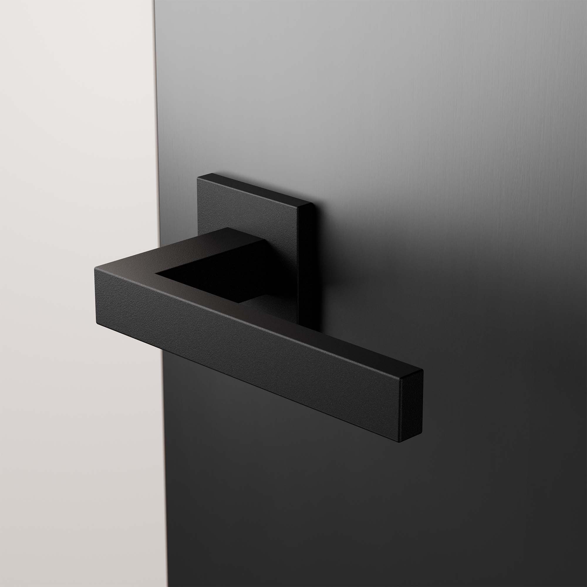 GPF1308610100 02 rozet sfeer deur donker schuin.jpg