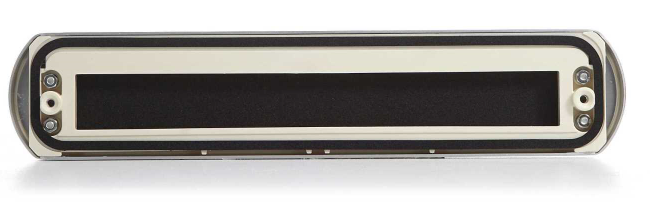 Sfeerimpressie AXA Curve briefplaat afgerond 360x74mm klep met stevig veermechanisme.PNG